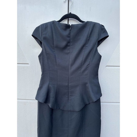 Carmen Marc Valvo black Square Neck peplum cap sleeve Form Fitting dress size 2 - Picture 11 of 13